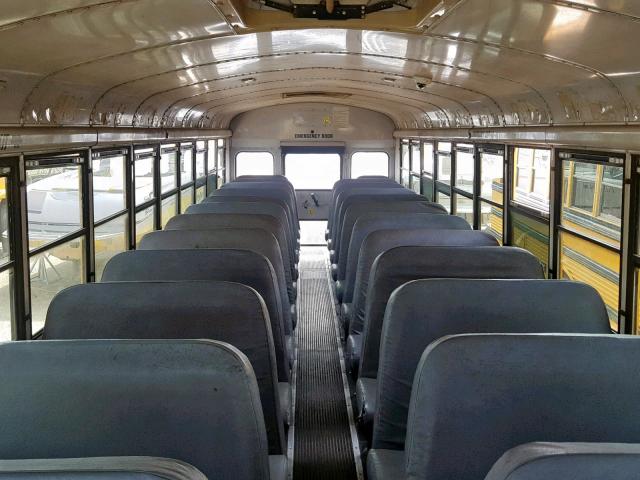 4UZAAXAK12CJ20705 - 2002 FREIGHTLINER CHASSIS FS YELLOW photo 6