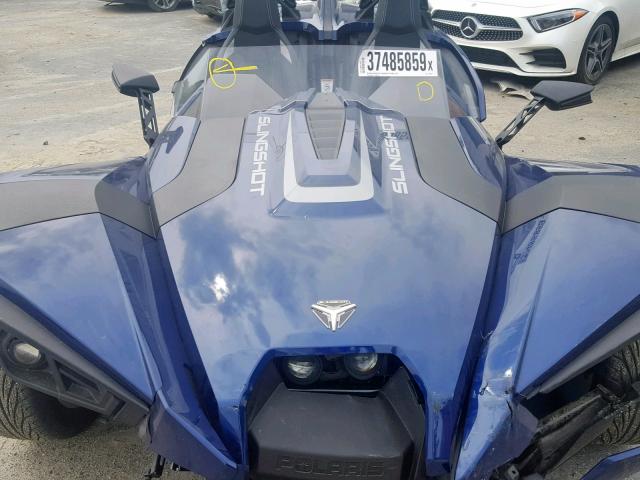57XAAPFA5J8127430 - 2018 POLARIS SLINGSHOT BLUE photo 7