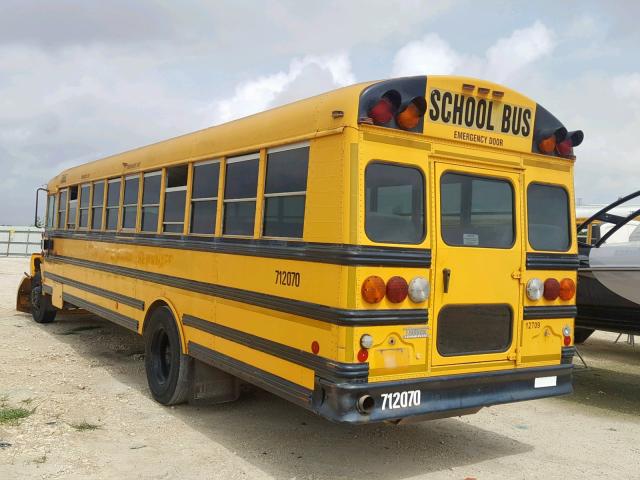 4UZAAXAK03CK64439 - 2003 FREIGHTLINER CHASSIS FS 黄色 照片 3