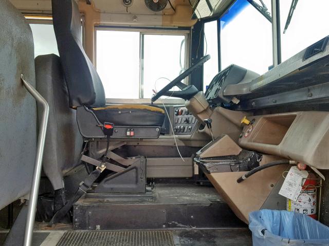 4UZAAXAKX3CL74057 - 2003 FREIGHTLINER CHASSIS FS ყვითელი ფოტო 5