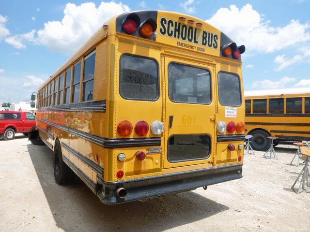 4UZAAXDC25CN03495 - 2005 FREIGHTLINER CHASSIS FS 黄色 照片 3