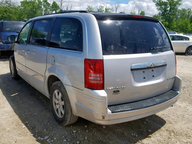 2A4RR5D11AR421496 - 2010 CHRYSLER TOWN & COU SILVER photo 3