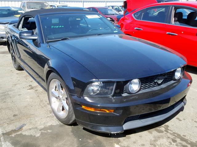 1ZVFT85HX75333136 - 2007 FORD MUSTANG GT BLACK photo 1