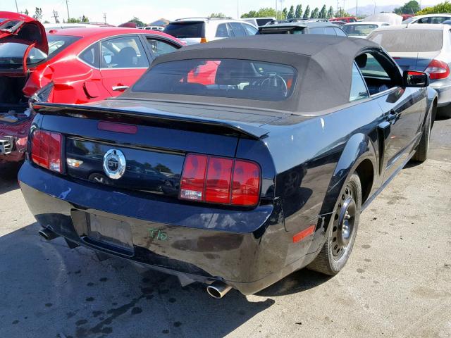 1ZVFT85HX75333136 - 2007 FORD MUSTANG GT BLACK photo 4