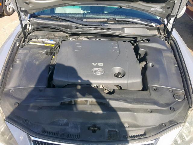 JTHCK262462000364 - 2006 LEXUS IS 250 SILVER photo 7