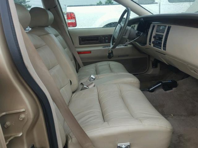 1G6DW5276PR705935 - 1993 CADILLAC FLEETWOOD TAN photo 5