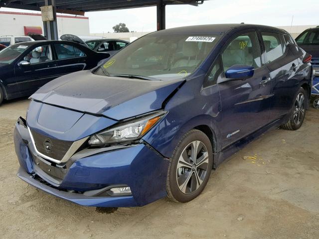 1N4AZ1CP8JC317748 - 2018 NISSAN LEAF S BLUE photo 2