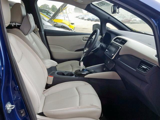 1N4AZ1CP8JC317748 - 2018 NISSAN LEAF S BLUE photo 5