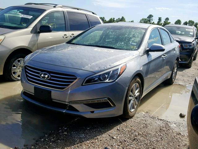 5NPE24AFXFH102489 - 2015 HYUNDAI SONATA SE SILVER photo 2