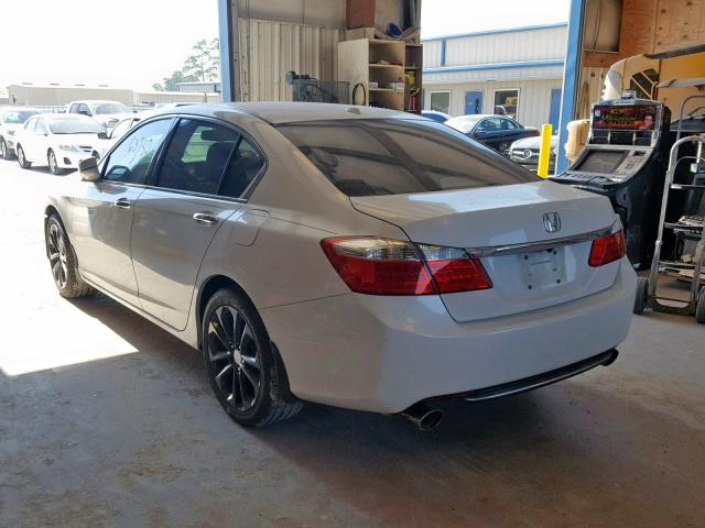 1HGCR3F8XFA011920 - 2015 HONDA ACCORD EXL WHITE photo 3