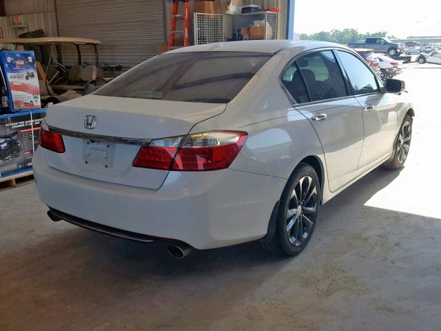 1HGCR3F8XFA011920 - 2015 HONDA ACCORD EXL WHITE photo 4