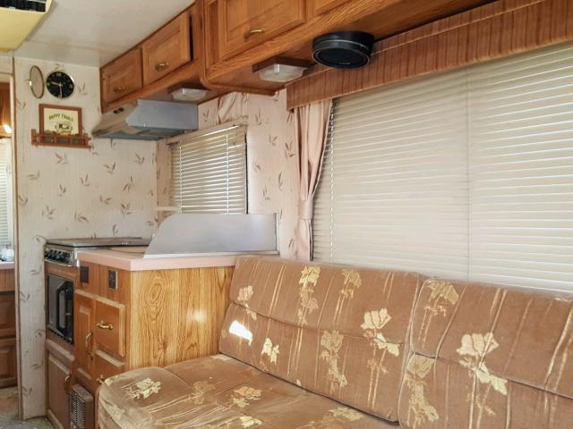 JT5RN75U8H0011574 - 1987 DLPH MOTORHOME TAN photo 9