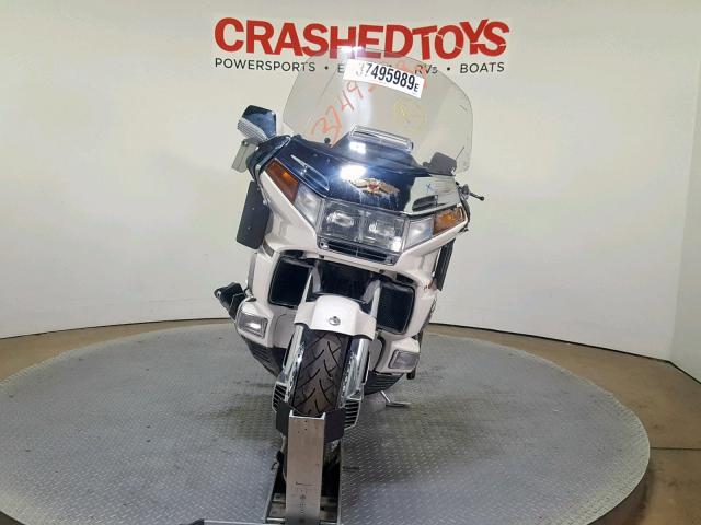 1HFSC2232RA600745 - 1994 HONDA GL1500 SE WHITE photo 3