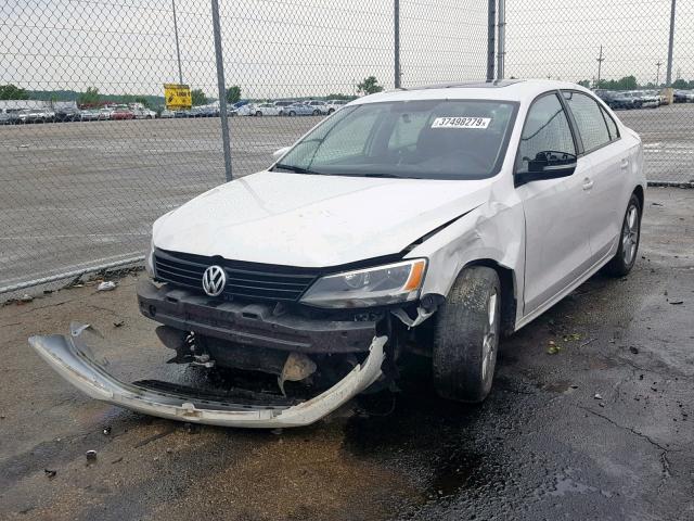 3VW3L7AJ9BM045746 - 2011 VOLKSWAGEN JETTA TDI WHITE photo 2