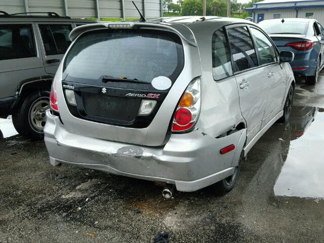 JS2RC61H255304162 - 2005 SUZUKI AERIO SX SILVER photo 4