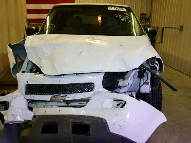 1GNDV23138D189354 - 2008 CHEVROLET UPLANDER L 白色 照片 9