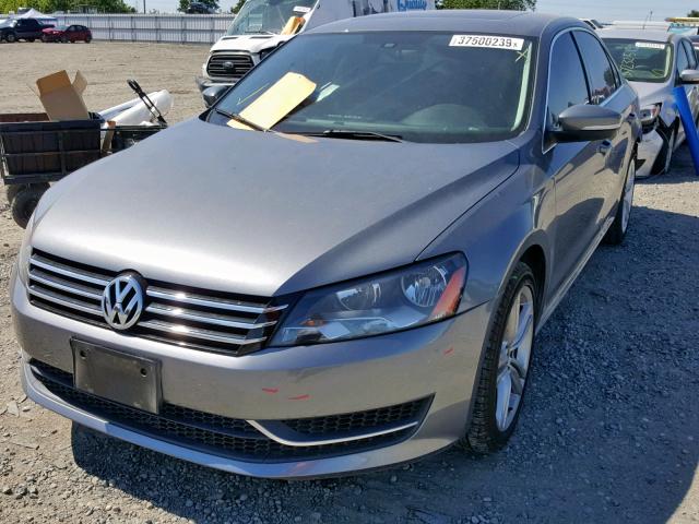 1VWBT7A39EC083688 - 2014 VOLKSWAGEN PASSAT SE GRAY photo 2