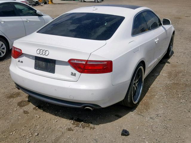 WAUDK78T49A017696 - 2009 AUDI A5 QUATTRO WHITE photo 4