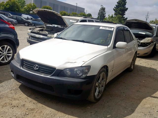 JTHBD182210032487 - 2001 LEXUS IS 300 WHITE photo 2