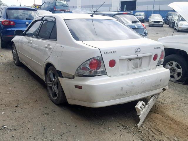 JTHBD182210032487 - 2001 LEXUS IS 300 WHITE photo 3