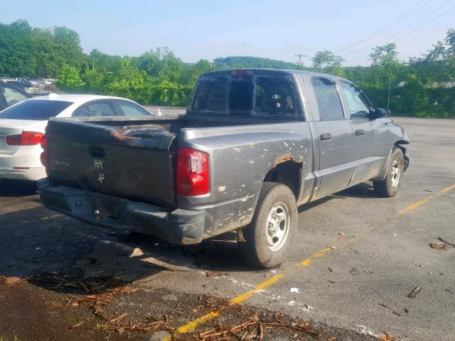 1D7HW28K45S158927 - 2005 DODGE DAKOTA QUA GRAY photo 4