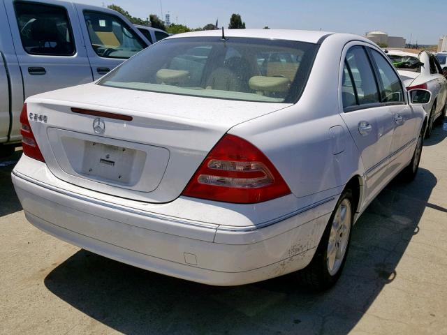 WDBRF61J21F131976 - 2001 MERCEDES-BENZ C 240 WHITE photo 4