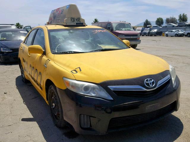 4T1BB3EKXAU115709 - 2010 TOYOTA CAMRY HYBR YELLOW photo 1