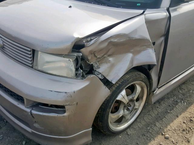 JTLKT324154028962 - 2005 TOYOTA SCION XB 银色 照片 9