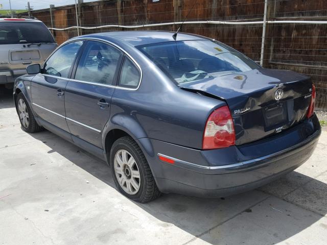 WVWTH63B51E185625 - 2001 VOLKSWAGEN PASSAT GLX 灰色 照片 3