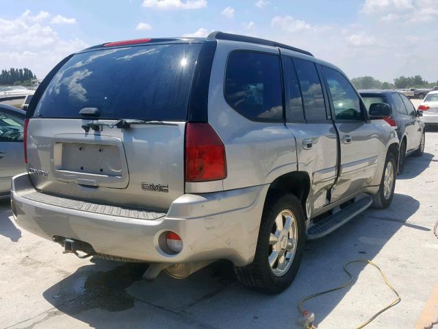 1GKDT13SX22512002 - 2002 GMC ENVOY GOLD photo 4