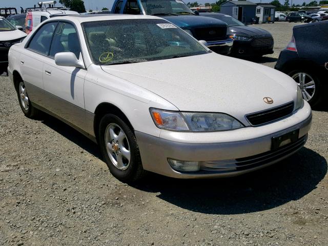 JT8BF28G4X0228578 - 1999 LEXUS ES 300 WHITE photo 1