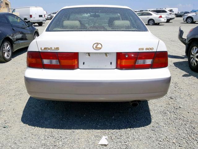 JT8BF28G4X0228578 - 1999 LEXUS ES 300 WHITE photo 9