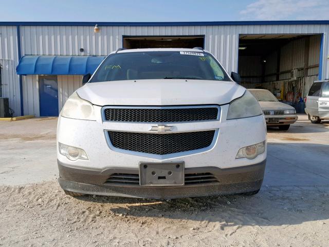 1GNER13D59S127061 - 2009 CHEVROLET TRAVERSE L WHITE photo 9