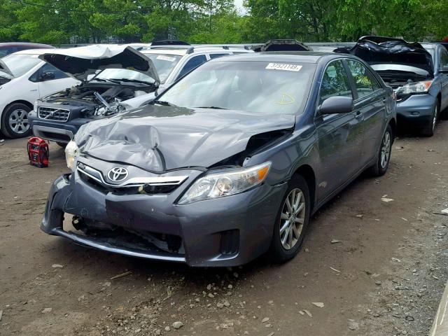 4T1BB3EKXAU125852 - 2010 TOYOTA CAMRY HYBR GRAY photo 2