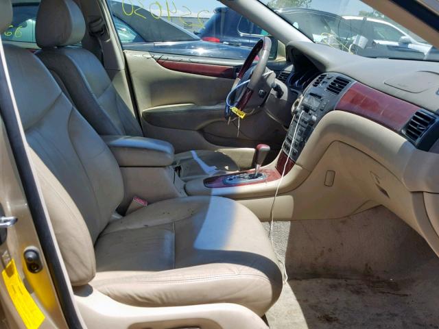 JTHBF30G820084995 - 2002 LEXUS ES 300 GOLD photo 5