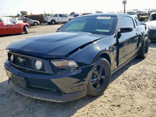 1ZVBP8CH9A5115766 - 2010 FORD MUSTANG GT BLACK photo 2