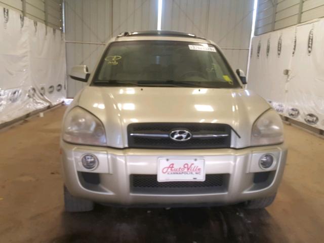 KM8JN12D06U368073 - 2006 HYUNDAI TUCSON GLS GOLD photo 9