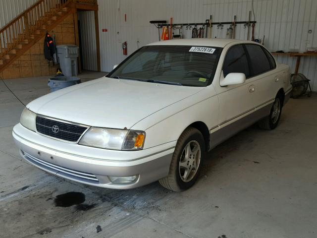 4T1BF18B5WU225367 - 1998 TOYOTA AVALON WHITE photo 2