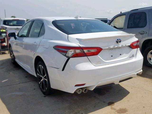 4T1B21HKXKU517571 - 2019 TOYOTA CAMRY HYBR WHITE photo 3