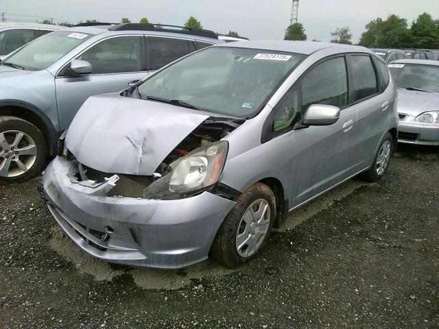 JHMGE8H32DC000596 - 2013 HONDA FIT SILVER photo 2