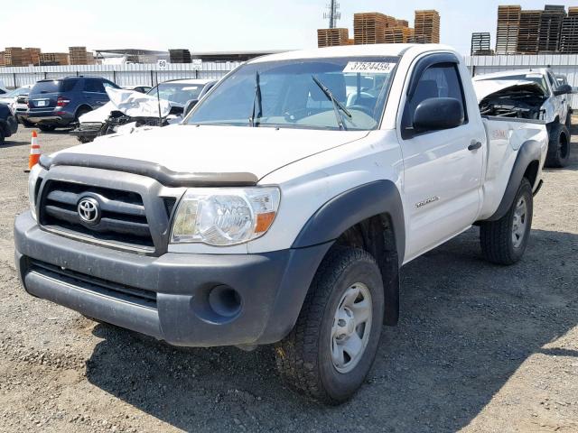 5TEPX42N55Z060714 - 2005 TOYOTA TACOMA WHITE photo 2