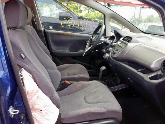 JHMGE8H30DC082831 - 2013 HONDA FIT BLUE photo 5