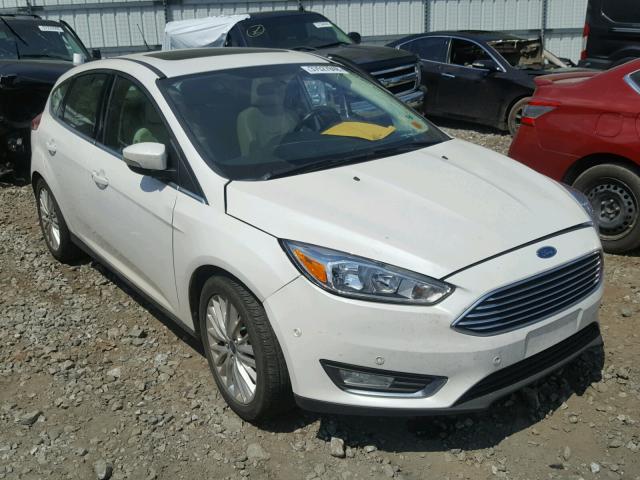 1FADP3N21FL259733 - 2015 FORD FOCUS TITA WHITE photo 1