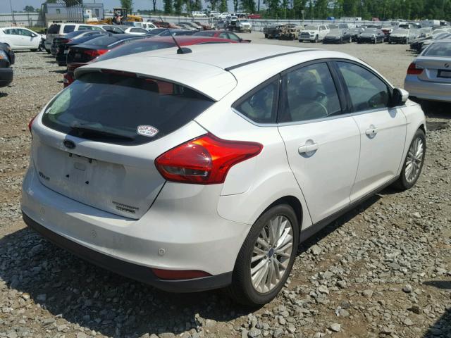 1FADP3N21FL259733 - 2015 FORD FOCUS TITA WHITE photo 4