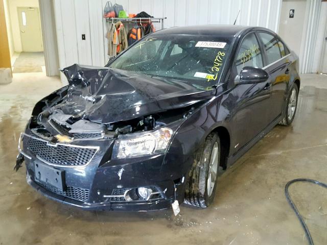 1G1PE5SB2D7306943 - 2013 CHEVROLET CRUZE LT BLACK photo 2