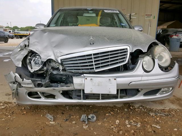 WDBUF65J44X113238 - 2004 MERCEDES-BENZ E 320 SILVER photo 9