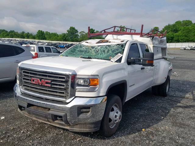 1GT421C81FF579220 - 2015 GMC SIERRA K35 WHITE photo 2