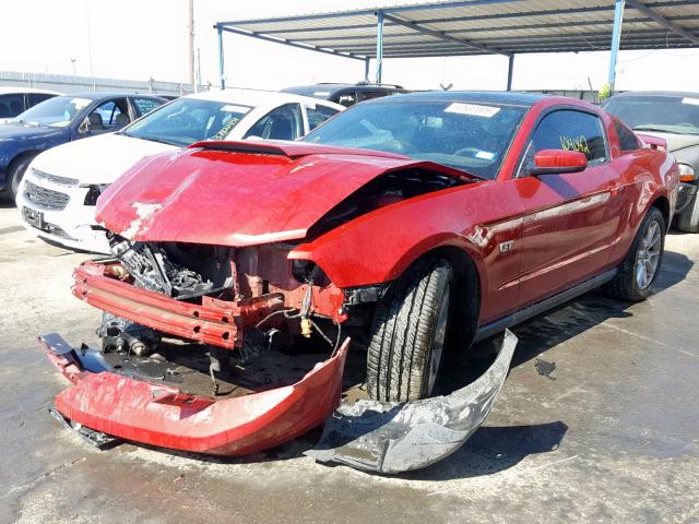 1ZVBP8CH4A5169038 - 2010 FORD MUSTANG GT RED photo 2