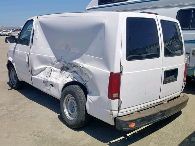 1GCDM19W2TB126176 - 1996 CHEVROLET ASTRO WHITE photo 3