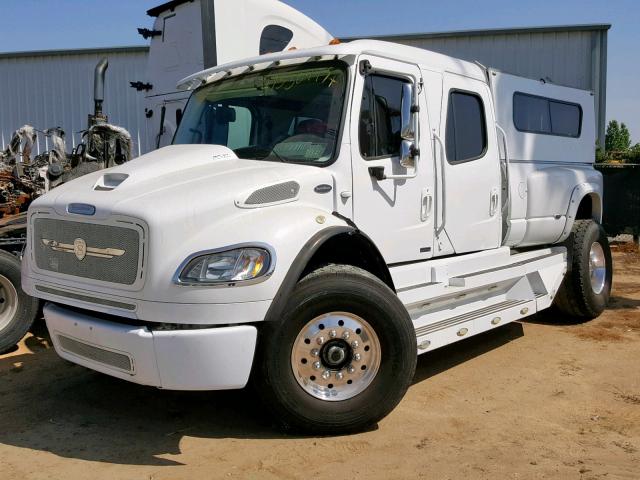 1FVAFCBT39HAD3555 - 2009 FREIGHTLINER SPORT CHAS WHITE photo 2